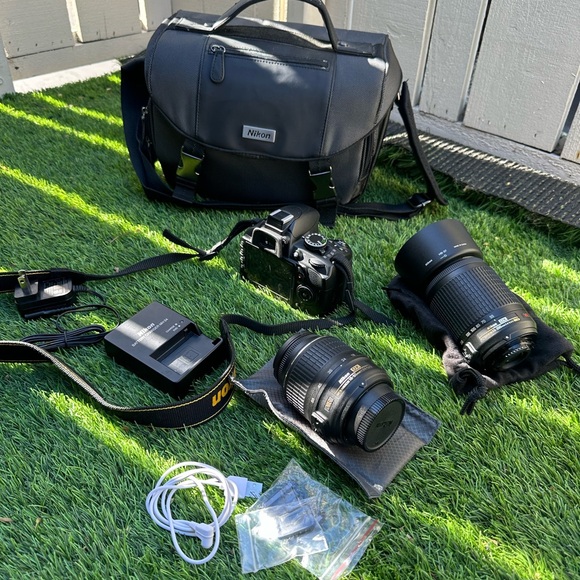 Nikon D3100 With 18-55mm Lens and 55-200mm Lens + Accesories + Bag - Picture 8 of 8